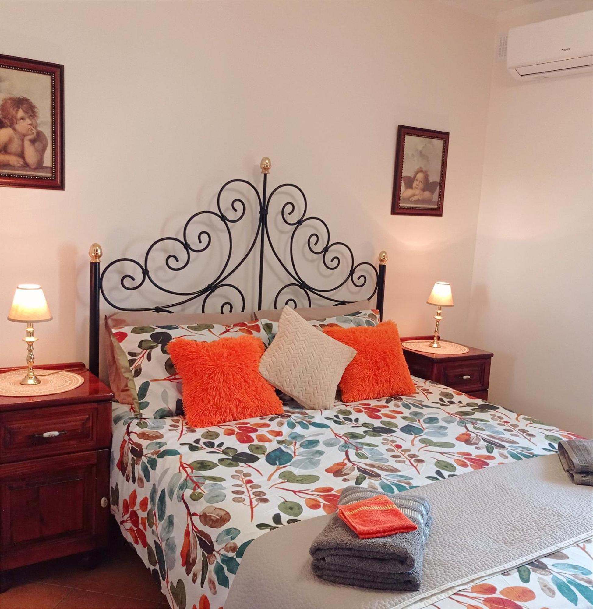 Joseph 2 Stylish Flat With Open Views, Just 4Km From The Airport Or Beach Siggiewi Eksteriør billede