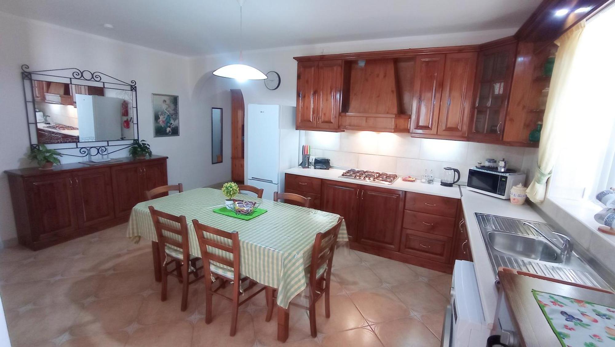 Joseph 2 Stylish Flat With Open Views, Just 4Km From The Airport Or Beach Siggiewi Eksteriør billede