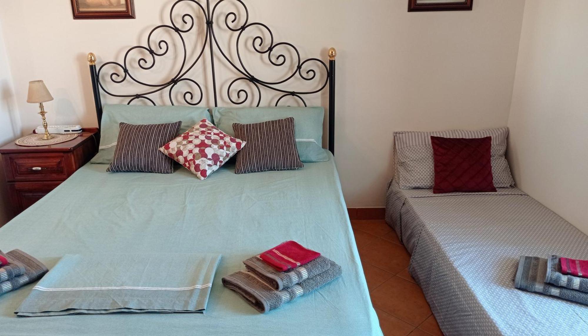 Joseph 2 Stylish Flat With Open Views, Just 4Km From The Airport Or Beach Siggiewi Eksteriør billede