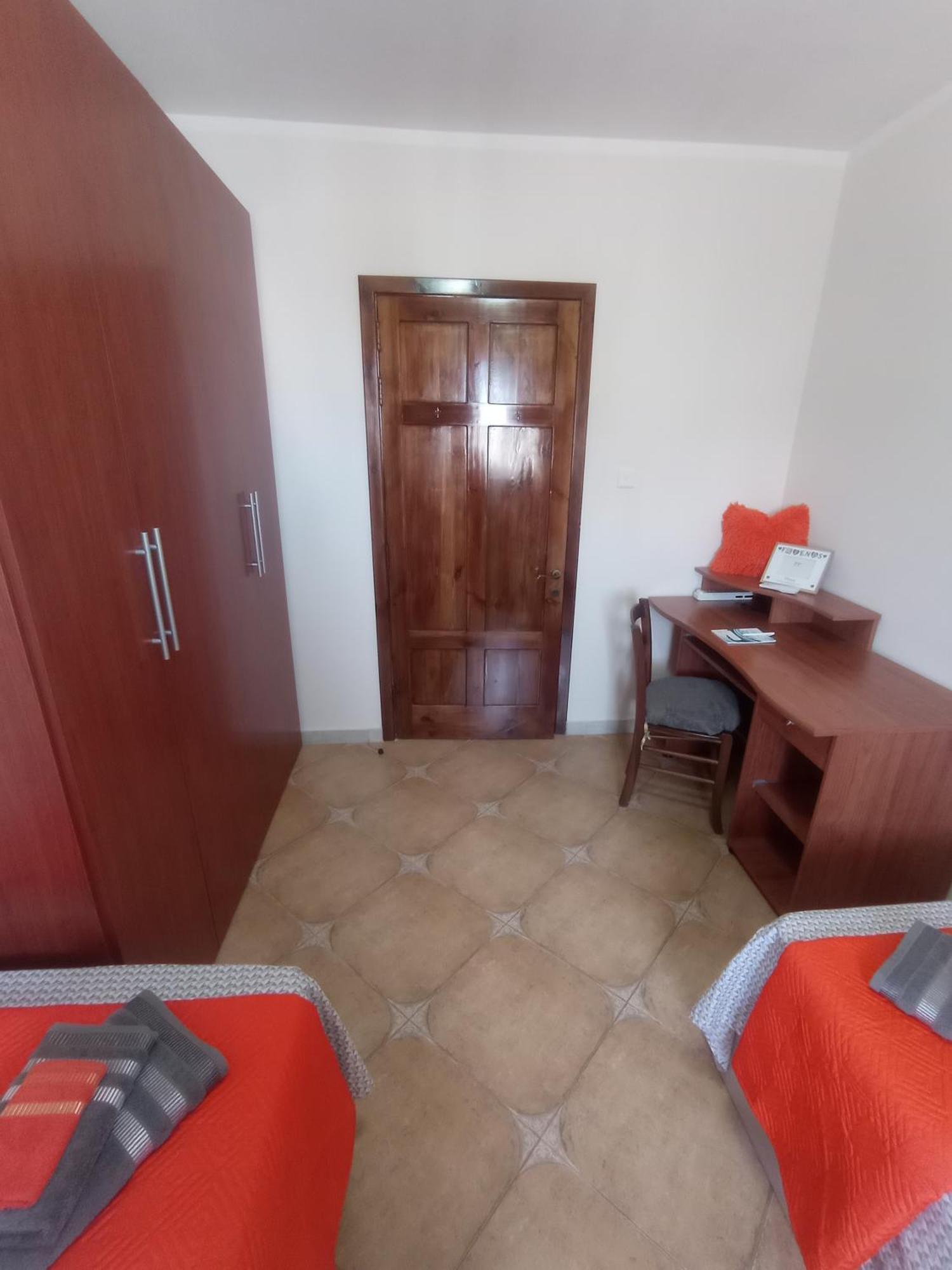 Joseph 2 Stylish Flat With Open Views, Just 4Km From The Airport Or Beach Siggiewi Eksteriør billede