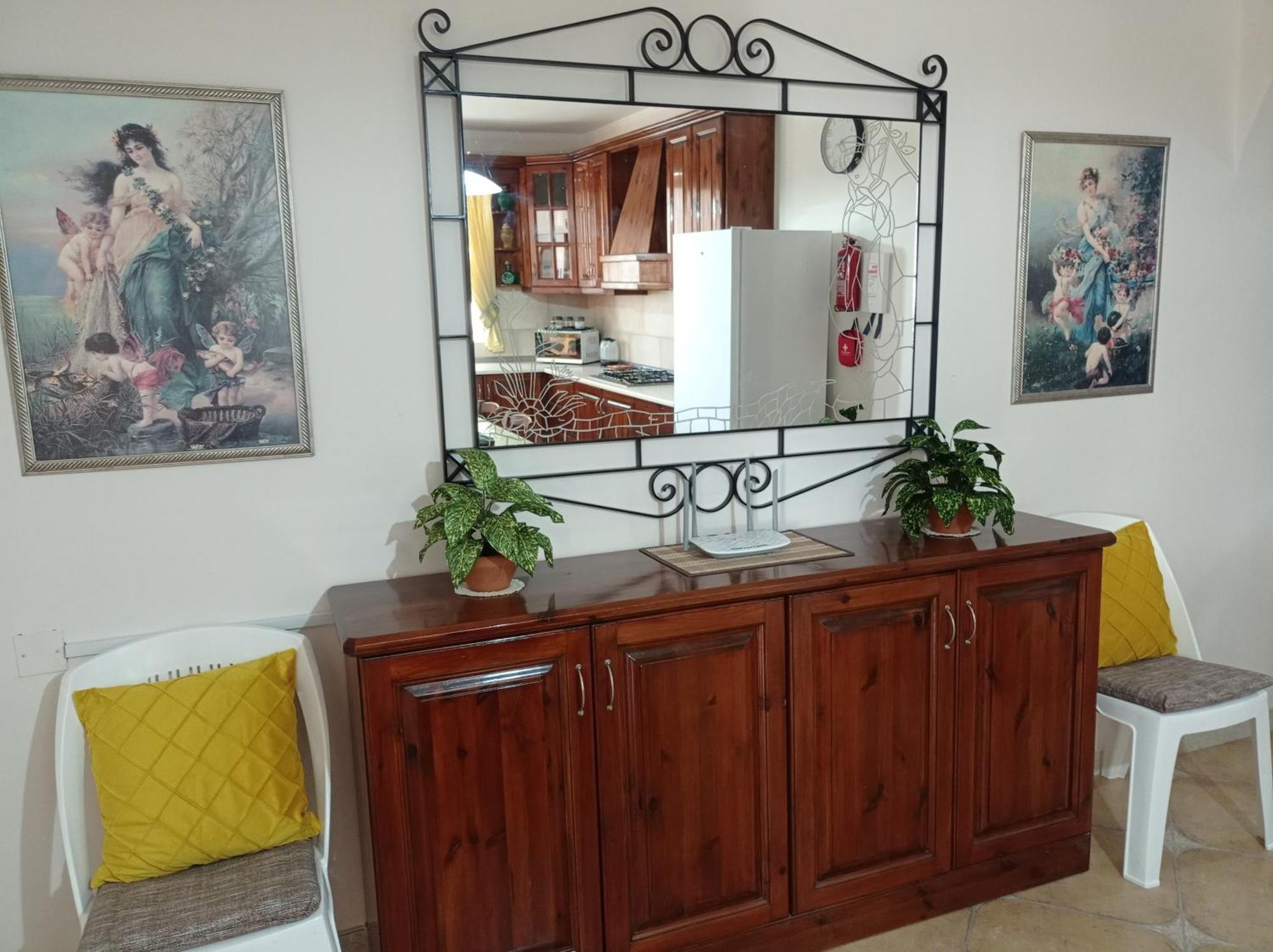 Joseph 2 Stylish Flat With Open Views, Just 4Km From The Airport Or Beach Siggiewi Eksteriør billede