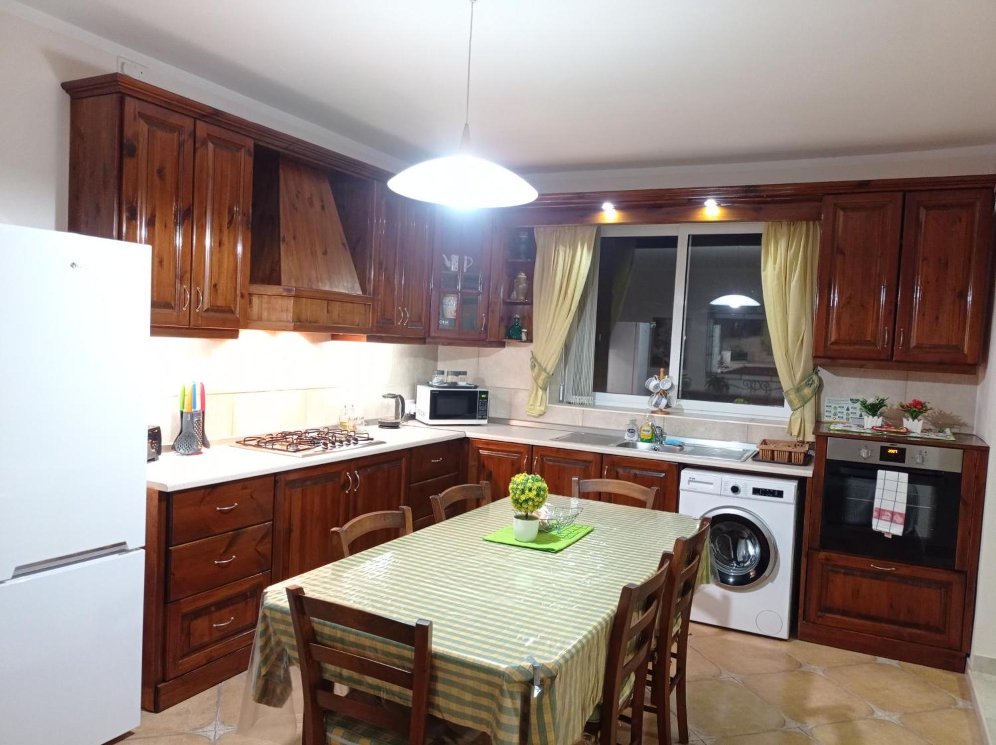 Joseph 2 Stylish Flat With Open Views, Just 4Km From The Airport Or Beach Siggiewi Eksteriør billede