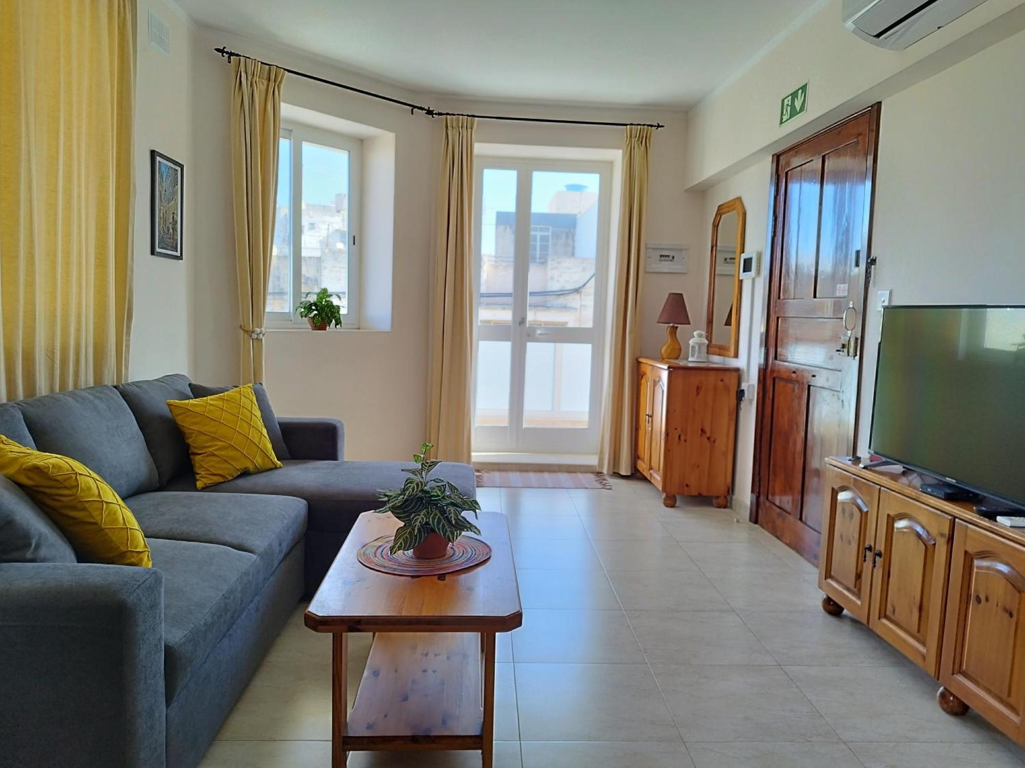 Joseph 2 Stylish Flat With Open Views, Just 4Km From The Airport Or Beach Siggiewi Eksteriør billede